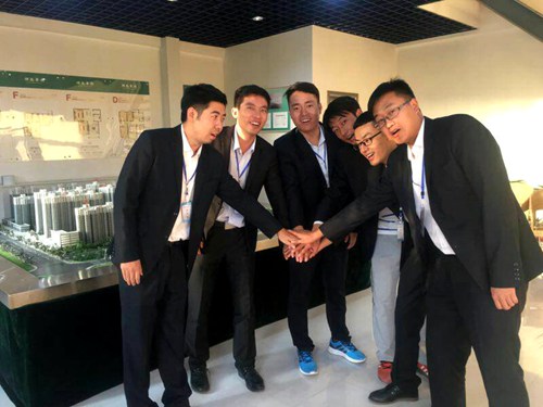 夢(mèng)想，堅(jiān)持，輝煌