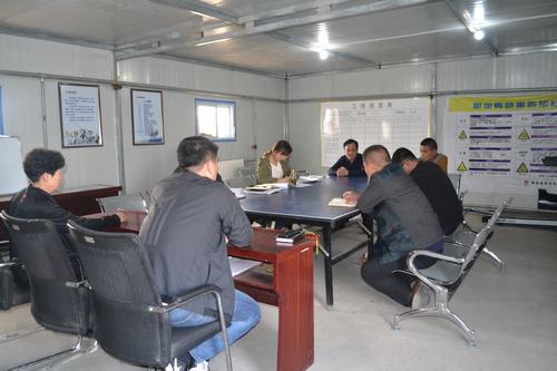 “雙節(jié)”前夕，“三送”到基層