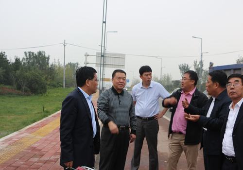 陜煤集團總經(jīng)理助理、建設集團聯(lián)合黨委書記、董事長寧興剛節(jié)日期間深入寶雞分公司施工現(xiàn)場視察慰問