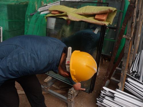 “安全、質(zhì)量、環(huán)?！比荦R下以優(yōu)異的成績迎接“十九大”的勝利召開