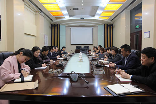 機關(guān)第一黨支部召開黨員大會學(xué)習傳達干部大會精神