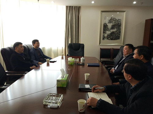 中宇金匯實(shí)業(yè)有限公司董事長(zhǎng)涂志凱一行蒞臨建設(shè)集團(tuán)交流座談
