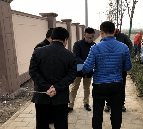 大秦置業(yè)公司：山水逸境項目施工臨建圍墻順利通過竣工驗收