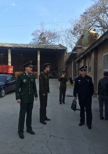 銅川市建樂(lè)分局到設(shè)備租賃中心進(jìn)行消防安全檢查