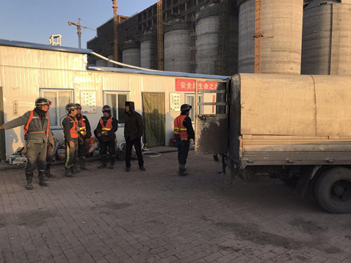 機(jī)電安裝公司小保當(dāng)項(xiàng)目部礦井管路搶修記