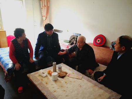 心系困難職工，情系企業(yè)發(fā)展