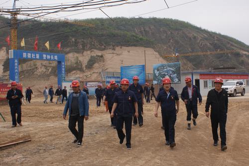 延能集團(tuán)黨委書記、董事長(zhǎng)劉浩興一行蒞臨視察陜煤建設(shè)集團(tuán)礦建二公司車村項(xiàng)目部