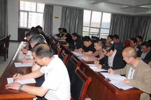 掘進公司閉卷測考安全標準化構(gòu)筑安全防線