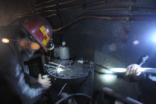 掘進公司開展失爆專項治理確保機電設(shè)備安全可靠