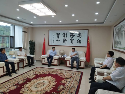 司正林、王寧一行到建莊礦業(yè)進(jìn)行座談交流