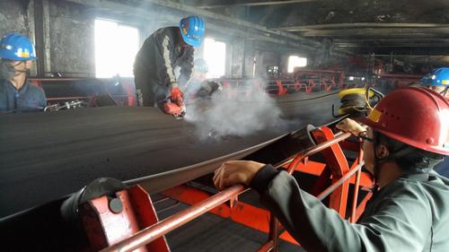 陜煤建設洗選煤運營公司：齊心協(xié)力“敢攻堅，打硬仗”