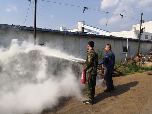 陜煤建設(shè)掘進(jìn)公司:紅柳林項目部水火應(yīng)急雙演練檢驗項目處置能力