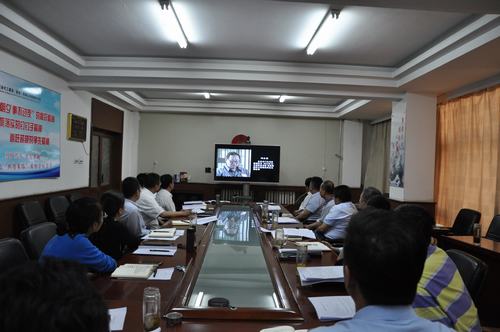 陜煤建設(shè)韓城分公司強(qiáng)紀(jì)律轉(zhuǎn)作風(fēng)吹起“廉政清風(fēng)”