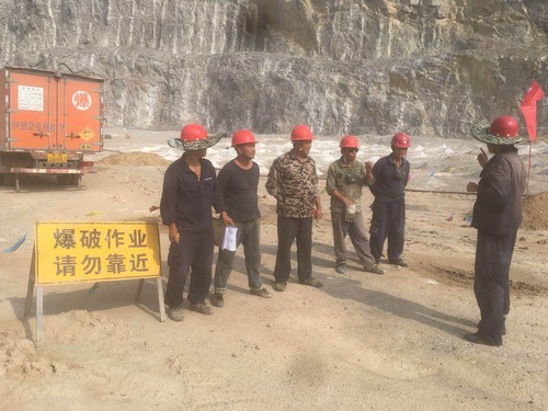 陜煤建設銅煤公司承建的年產20萬噸固體廢物收集、貯運及預處理項目施工工作高效推進