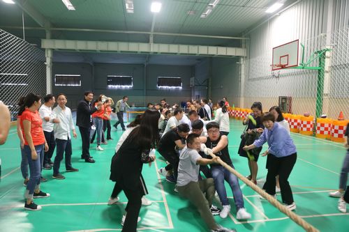 陜煤建設(shè)天工、設(shè)計(jì)、大秦置業(yè)、咸陽(yáng)公司聯(lián)合舉辦迎國(guó)慶 “拔河”聯(lián)誼賽