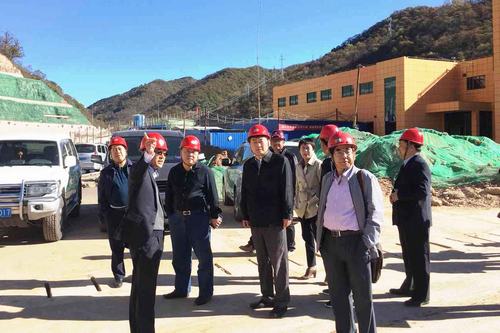 寧興剛、王寧一行深入冶坪項目調(diào)研指導(dǎo)工作
