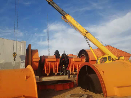 陜煤建設(shè)機電安裝公司搶險紅柳林煤礦2號風井主扇1#、2#風機