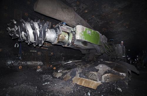 陜煤建設(shè)掘進(jìn)公司:打造“掘進(jìn)鐵軍”紅柳林項(xiàng)目部進(jìn)尺再創(chuàng)佳績