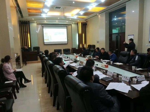 陜煤建設(shè)銅煤公司研發(fā)的“高空棧橋新型作業(yè)平臺”項目順利通過集團2019年度科研立項論證