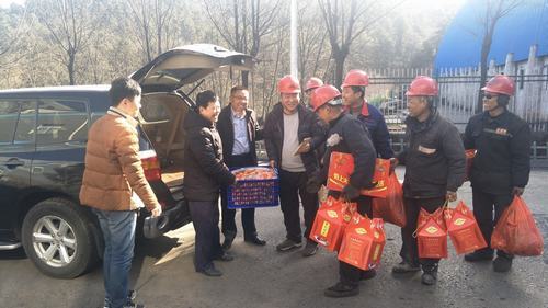 堅(jiān)守崗位，我們一直在......