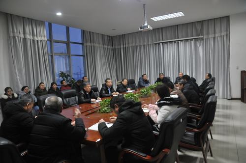 陜煤建設(shè)掘進公司:新年首個晨會收假收心鼓干勁