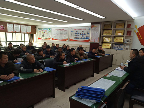 陜煤建設(shè)機電安裝公司節(jié)后復(fù)工安全培訓(xùn)進行時