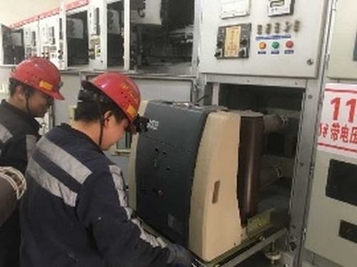 陜煤建設(shè)洗選煤運(yùn)營公司檸條塔運(yùn)營項目部積極開展春季電氣預(yù)防性試驗