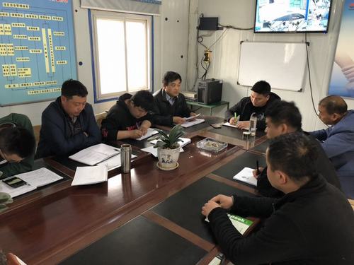 陜煤建設(shè)礦建二公司車村項(xiàng)目部召開(kāi)青年座談會(huì)