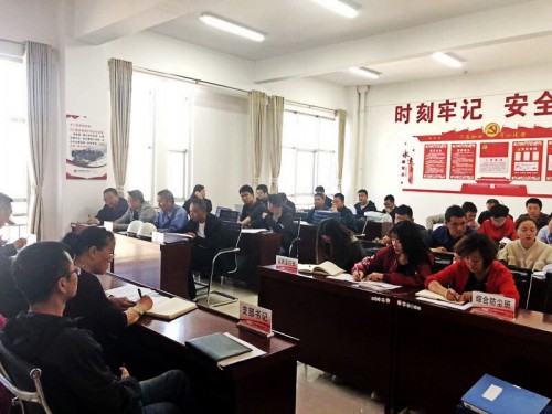 陜煤建設(shè)澄合分公司第十二項(xiàng)目部承建的曹家灘六個(gè)單體順利通過竣工驗(yàn)收