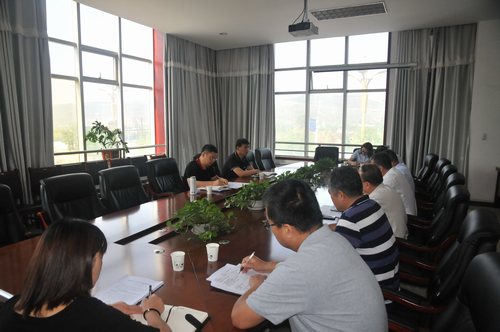 侯本英調(diào)研陜北片區(qū)單位工作并指導(dǎo)主題教育活動(dòng)開展