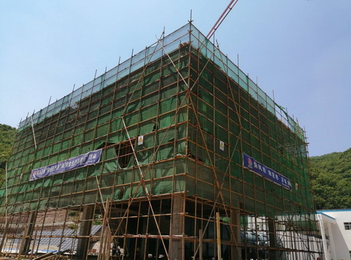 陜煤建設(shè)銅川公司第二項目部乏風(fēng)熱泵機房取熱室工程順利封頂