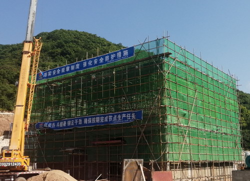 陜煤建設銅川公司冶坪煤礦瓦斯抽采泵站配電室工程主體結構順利封頂