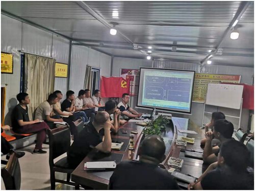 陜煤建設(shè)掘進(jìn)公司：曹家灘項(xiàng)目部提前38天完成順槽施工