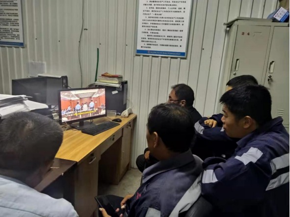 陜煤建設(shè)集團(tuán)洗選煤運(yùn)營公司安裝第五項(xiàng)目部黨支部：加強(qiáng)理論基礎(chǔ)，提高思想認(rèn)識(shí)