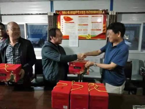 礦建二公司：月滿中秋，情暖人心