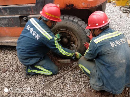 陜煤建設(shè)機(jī)電安裝公司：“五個(gè)強(qiáng)化”抓好汛期安全生產(chǎn)