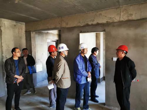 陜煤建設(shè)銅煤公司菊花園小區(qū)1#樓、荷花園1#、5#樓順利通過竣工驗(yàn)收