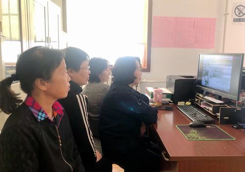 陜煤建設(shè)銅煤公司組織開展“中國(guó)共產(chǎn)黨黨史”主題黨日活動(dòng)