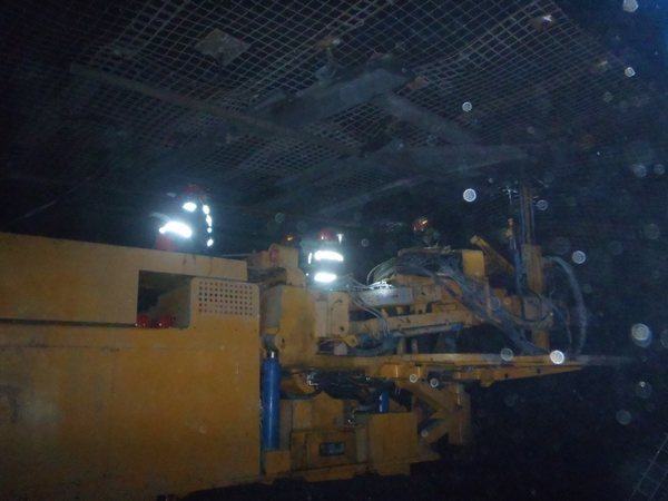 陜煤建設(shè)掘進(jìn)公司：多措并舉攻克“一機(jī)雙巷”工藝難關(guān)