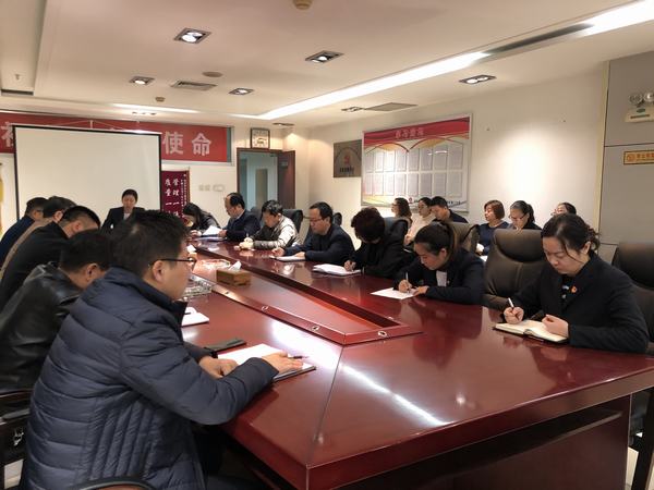 陜煤建設(shè)礦建二公司機(jī)關(guān)黨支部召開“不忘初心、牢記使命”專題組織生活會(huì)