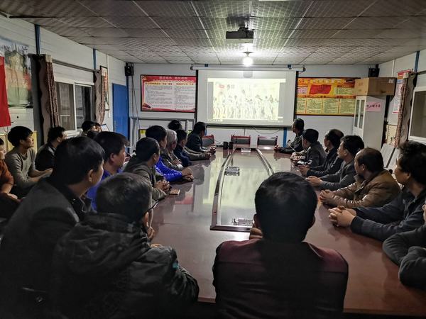 陜煤建設(shè)礦建二公司全力以赴擰緊責任螺絲上緊安全發(fā)條