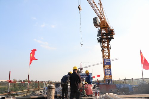 陜煤建設(shè)路橋分公司靖神鐵路項(xiàng)目強(qiáng)管理助建設(shè)