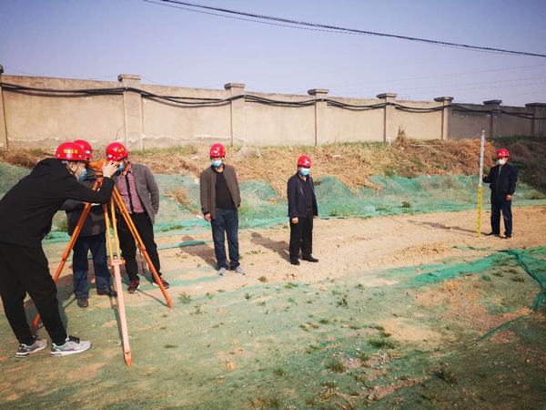 陜煤建設(shè)澄合分公司第十五項(xiàng)目部組織開(kāi)展測(cè)量技能比武競(jìng)賽活動(dòng)