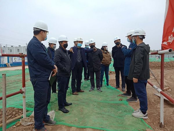 中央儲備糧新建項目領導小組組長、指揮部指揮長、副總經(jīng)理王錄印蒞臨天工公司中儲糧項目檢查指導工作