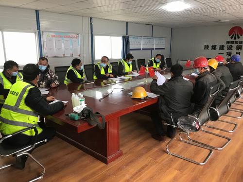 陜煤建設(shè)銅煤公司基層項(xiàng)目部加載抗疫情保安全 “聚能環(huán)”