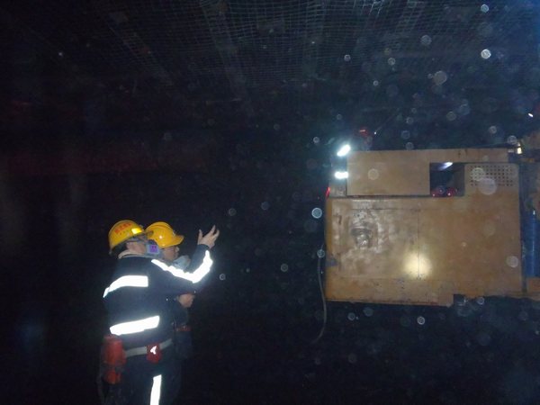 陜煤建設(shè)掘進(jìn)公司：紅柳林項(xiàng)目部轉(zhuǎn)變作風(fēng)掘進(jìn)鐵軍建設(shè)樹(shù)標(biāo)桿