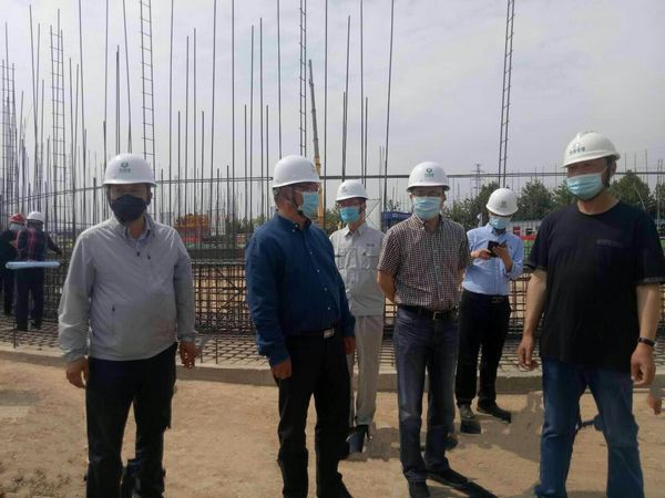 中儲(chǔ)糧西安分公司總經(jīng)理戴中文、西安直屬庫總經(jīng)理趙琳蒞臨天工公司中儲(chǔ)糧項(xiàng)目檢查指導(dǎo)工作