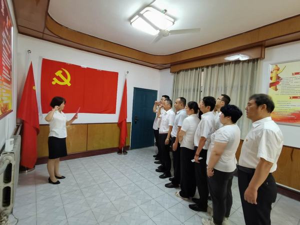 陜煤建設(shè)設(shè)備租賃中心開展系列活動(dòng)慶祝建黨99周年