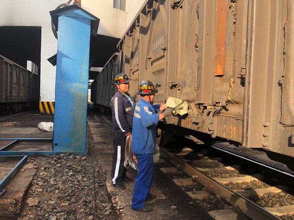 陜煤建設(shè)洗選煤運(yùn)營(yíng)公司檸條塔運(yùn)營(yíng)項(xiàng)目部扎實(shí)開展“提高效益 節(jié)約成本”工作