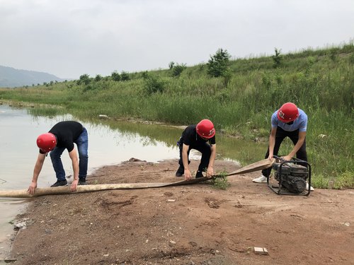陜煤建設(shè)路橋分公司彬長(zhǎng)項(xiàng)目開展“雨季三防”應(yīng)急演練